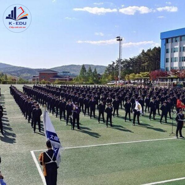 Sinh viên Đại học daeduk Hàn Quốc