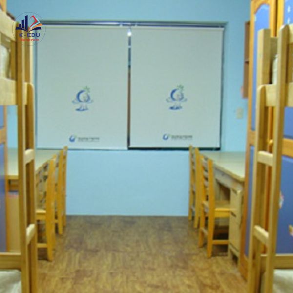 Phòng ký túc xá của trường Namhae College