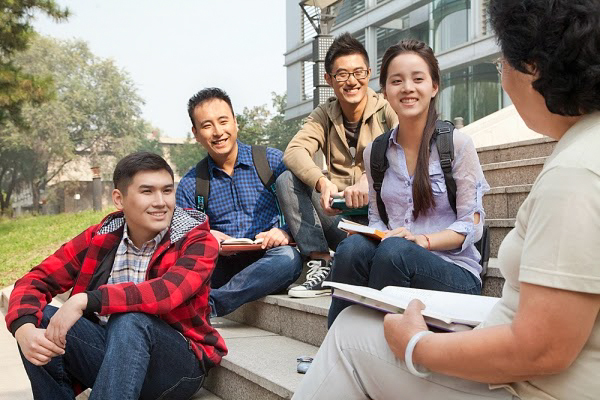 Du học sinh hàn quốc có được bảo lãnh người thân không