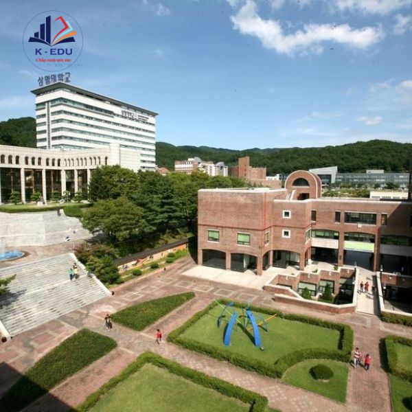 Sangmyung University có khuôn viên đẹp