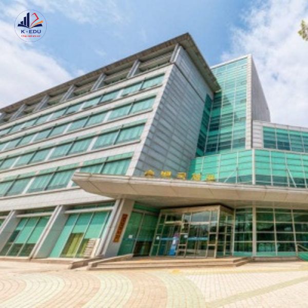 Trường Kimpo University xây dựng hiện đại