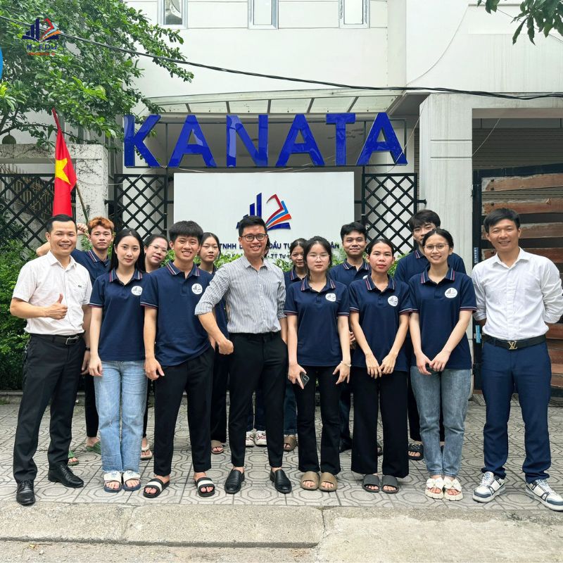Nhân viên trung tâm Kanata tư vấn tuyển sinh du học Hàn Quốc tại Bạc Liêu