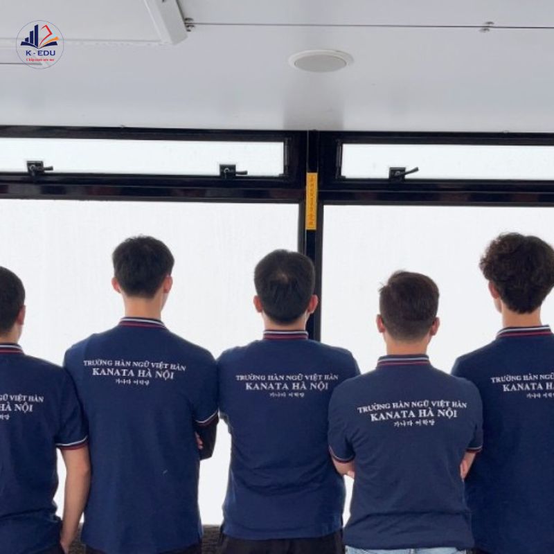 Sinh viên học tiếng Hàn tại Kanata