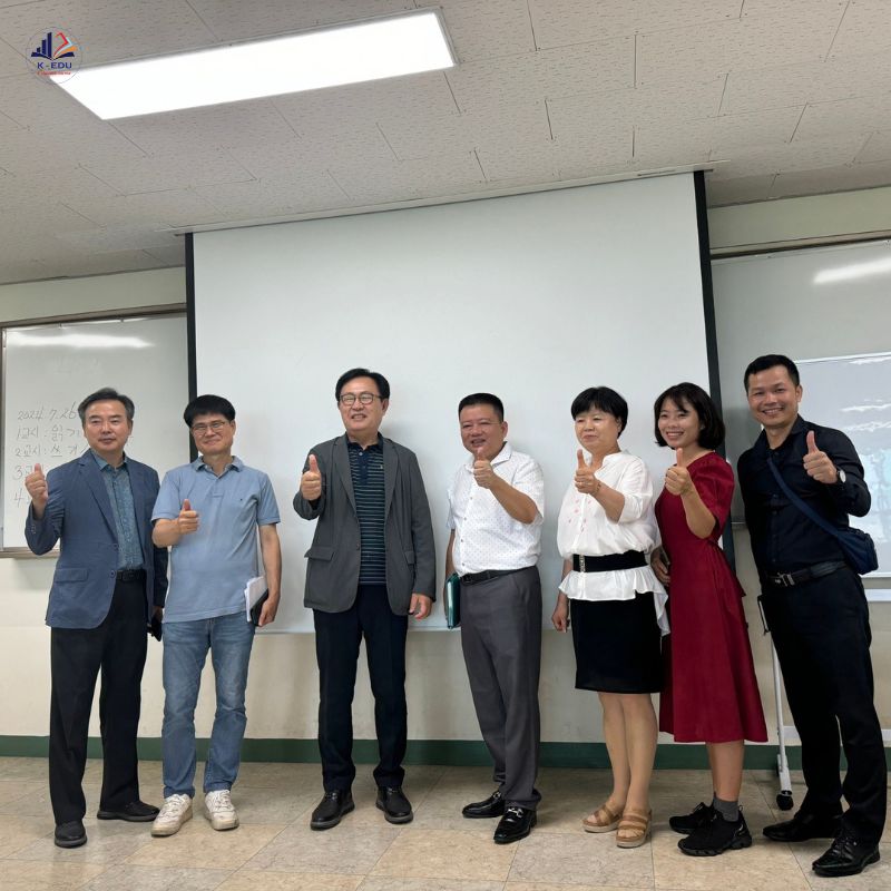 Các giảng viên của Kanata chuyên tư vấn Điều kiện du học Hàn Quốc Tại Vinh