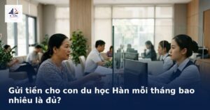 Người mẹ ở ngân hàng làm thủ tục gửi tiền cho con du học Hàn hằng tháng